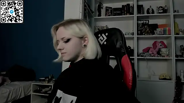 Holy Mistress S online show from 14, 1, 2026