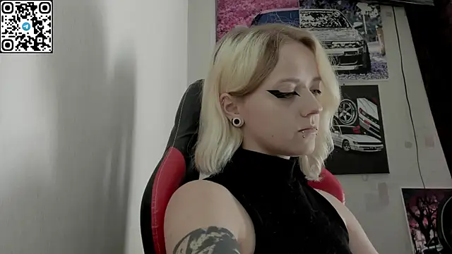 Holy Mistress S online show from 14, 7, 2026