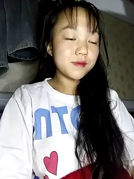 Quynhsumon online show from 11, 2, 2026