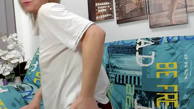 Tenderly Sophie online show from 2, 3, 2026