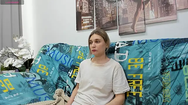 Tenderly Sophie online show from 24, 4, 2026