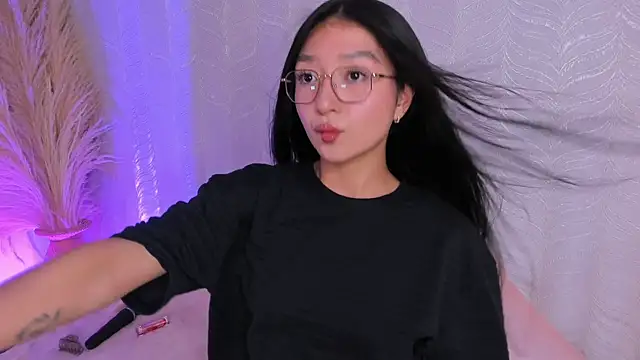 Snapshot of sydney_miller_ chatting on 26, 7, 2026 sydney miller online show from 26, 7, 2026