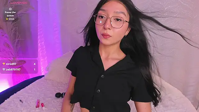 Snapshot of sydney_miller_ chatting on 2, 8, 2026 sydney miller online show from 2, 8, 2026