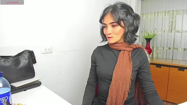 chloehanna online show from 20, 11, 2025