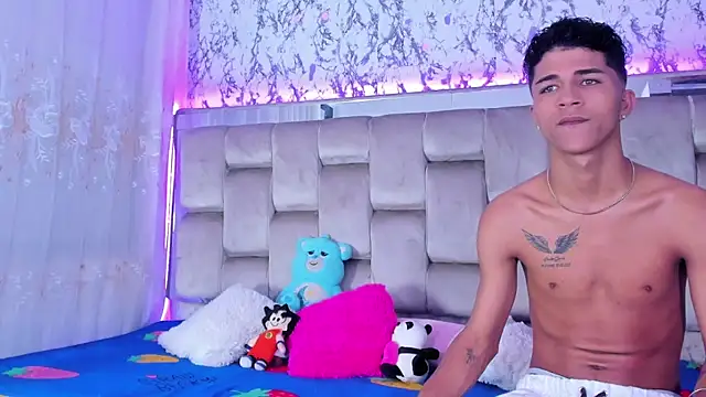 boyswantingplay online show from 8, 11, 2025