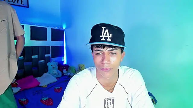 boyswantingplay online show from 7, 2, 2026