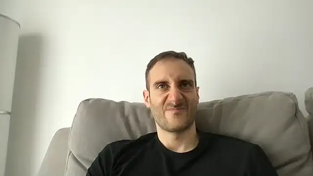 LukaShyGuy online show from 19, 4, 2026