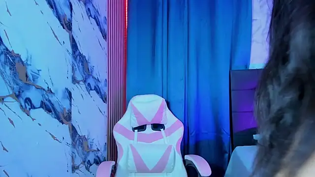 Scarlet DLuce online show from 17, 3, 2026