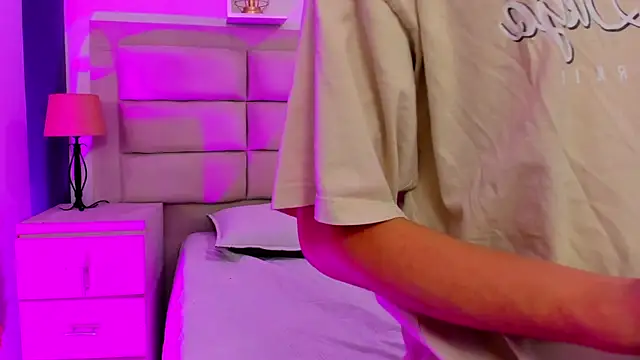 LiamPage  online show from 8, 11, 2025