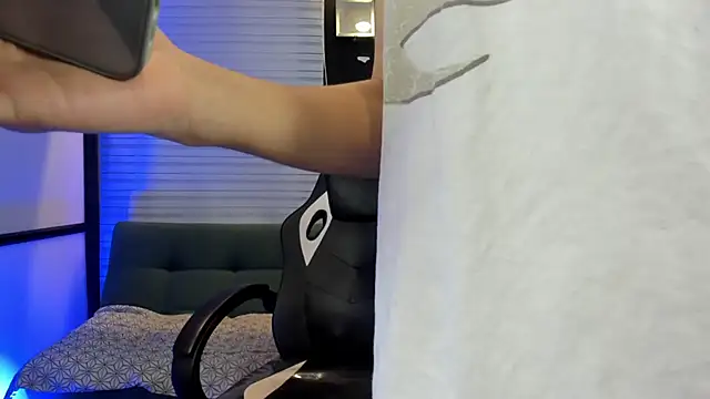 LiamPage  online show from 18, 11, 2025