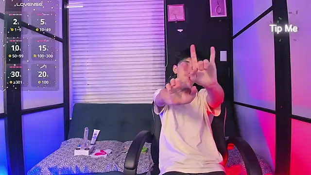 LiamPage  online show from 21, 11, 2025