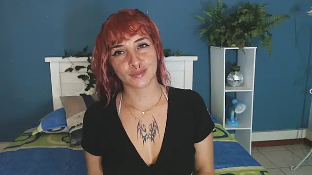 Samantha  Benet online show from 28, 4, 2026