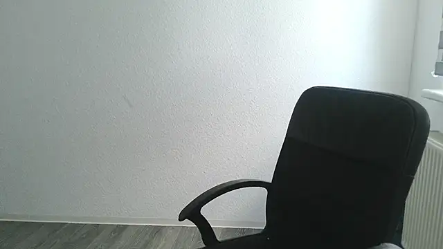 StephPra94 online show from 12, 7, 2026