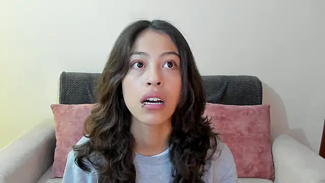 emily jonessxx online show from 5, 12, 2025