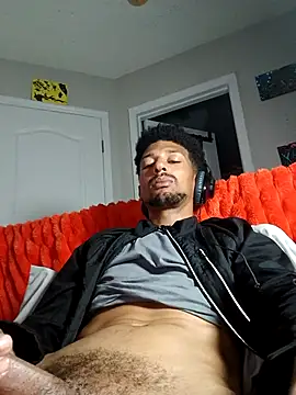 Snapshot of BigPrettyDick777 chatting on 13, 1, 2026 BigPrettyDick777 online show from 13, 1, 2026