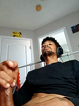 Snapshot of BigPrettyDick777 chatting on 17, 1, 2026 BigPrettyDick777 online show from 17, 1, 2026