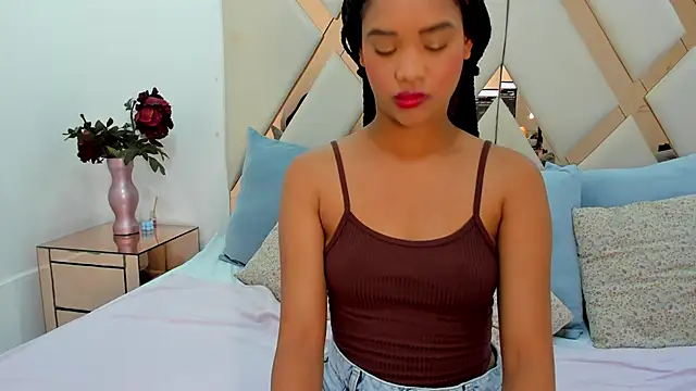 karolebonyy online show from 2, 3, 2026