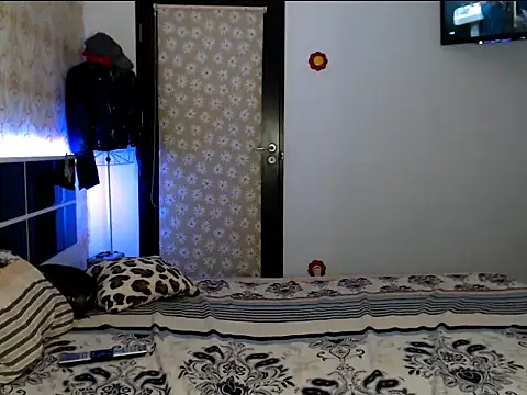 Snapshot of Amiaax chatting on 16, 12, 2025 Amiaax online show from 16, 12, 2025