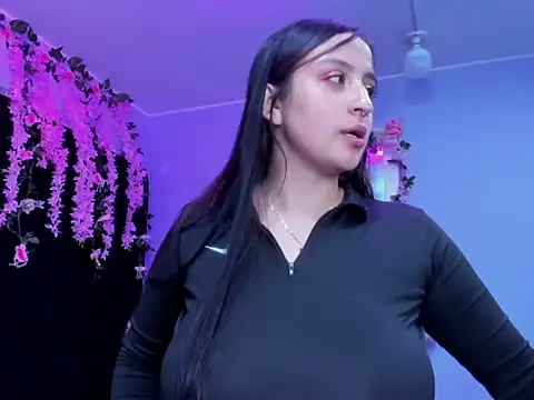 Gabyy Cooper  online show from 18, 3, 2026