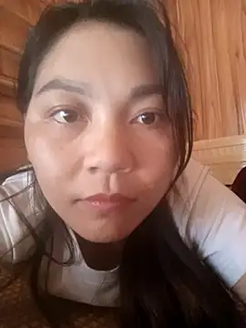 Snapshot of giahan-00 chatting on 22, 10, 2025 giahan-00 online show from 22, 10, 2025