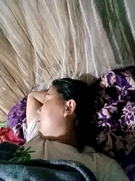 Snapshot of giahan-00 chatting on 22, 10, 2025 giahan-00 online show from 22, 10, 2025