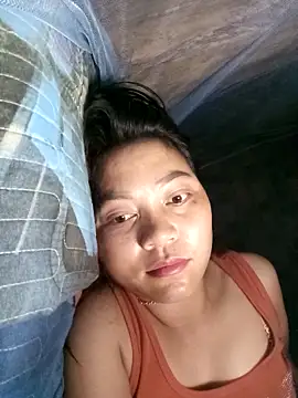 Snapshot of giahan-00 chatting on 29, 10, 2025 giahan-00 online show from 29, 10, 2025