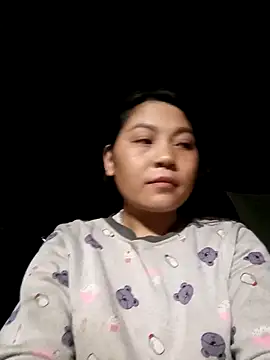 Snapshot of giahan-00 chatting on 17, 11, 2025 giahan-00 online show from 17, 11, 2025