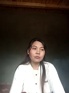 Snapshot of giahan-00 chatting on 24, 11, 2025 giahan-00 online show from 24, 11, 2025