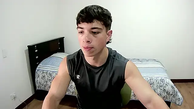 Snapshot of JUSTIN_JHONS chatting on 4, 11, 2025 JUSTIN JHONS online show from 4, 11, 2025