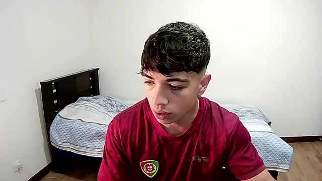 Snapshot of JUSTIN_JHONS chatting on 7, 11, 2025 JUSTIN JHONS online show from 7, 11, 2025