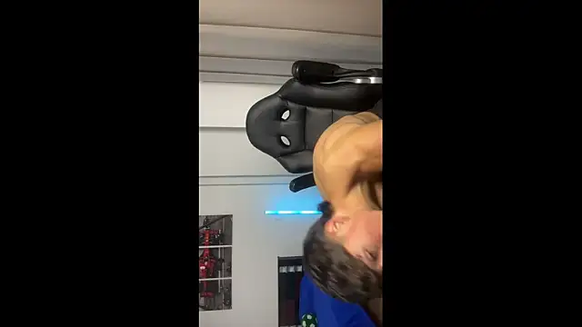 Snapshot of JUSTIN_JHONS chatting on 21, 11, 2025 JUSTIN JHONS online show from 21, 11, 2025