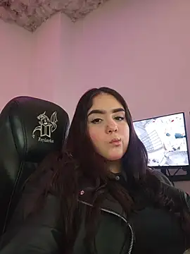 mirandahvelez online show from 28, 10, 2025