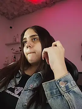 mirandahvelez online show from 31, 10, 2025