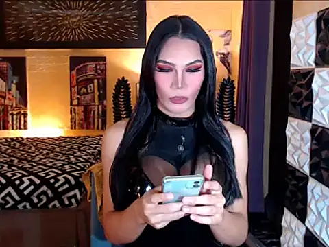 ElegantKellyUncutTS online show from 1, 11, 2025