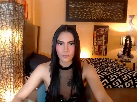 ElegantKellyUncutTS online show from 13, 11, 2025