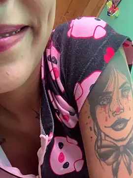 Emilyy-18 online show from 28, 10, 2025