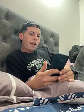 Yeison 8012 online show from 14, 3, 2026