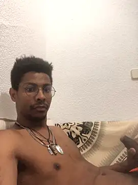 Snapshot of Albert_Madrid chatting on 29, 11, 2025 Albert Madrid online show from 29, 11, 2025