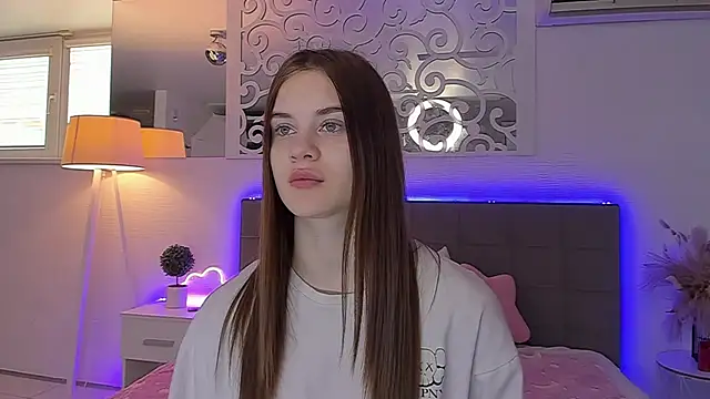 LuisaClover online show from 22, 4, 2026