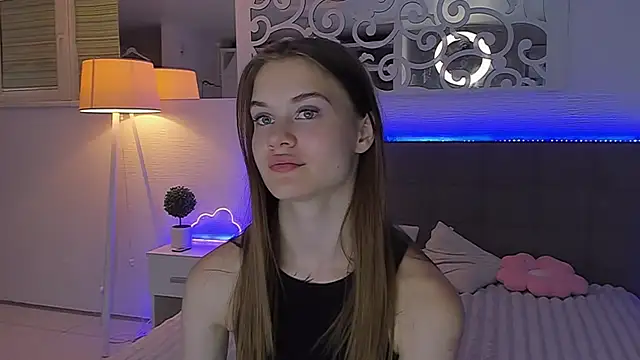 LuisaClover online show from 26, 7, 2026