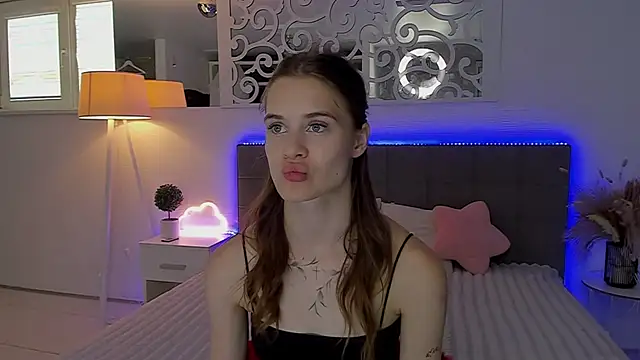 LuisaClover online show from 27, 7, 2026