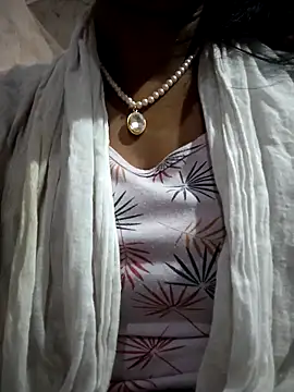 Snapshot of Ezabelljohn chatting on 5, 3, 2026 Ezabelljohn online show from 5, 3, 2026