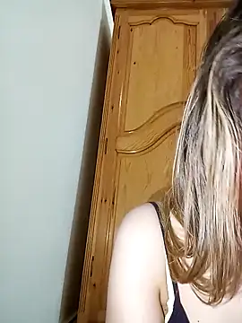 Snapshot of indilasixeey chatting on 3, 2, 2026 indilasixeey online show from 3, 2, 2026