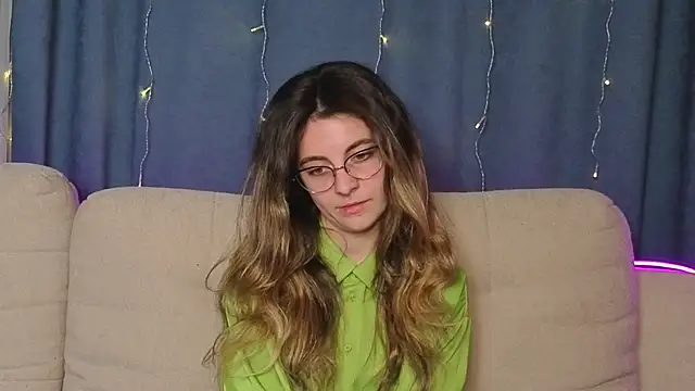 CasandraMickell online show from 13, 11, 2025