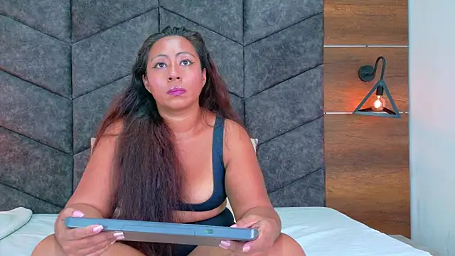 SeleneGibson   online show from 13, 2, 2026