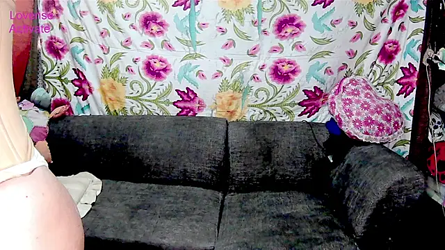 Bonnie and wizkhal online show from 9, 3, 2026