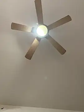 Snapshot of Charlykll chatting on 4, 12, 2025 Charlykll online show from 4, 12, 2025