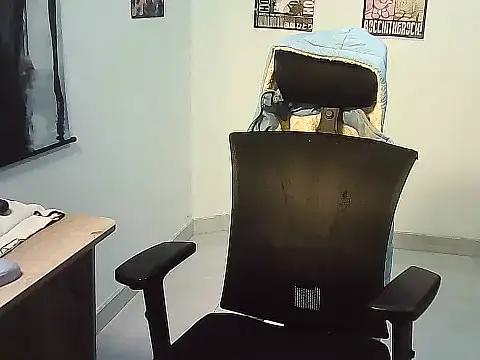 Gigi Scott  online show from 2, 12, 2025