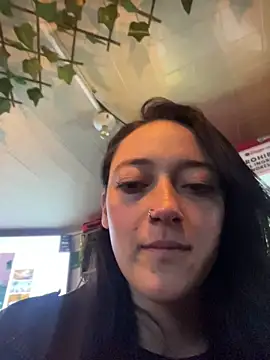 Lia  white online show from 7, 11, 2025