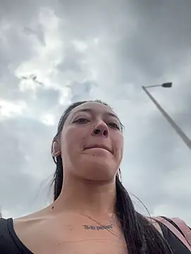 Lia  white online show from 12, 11, 2025